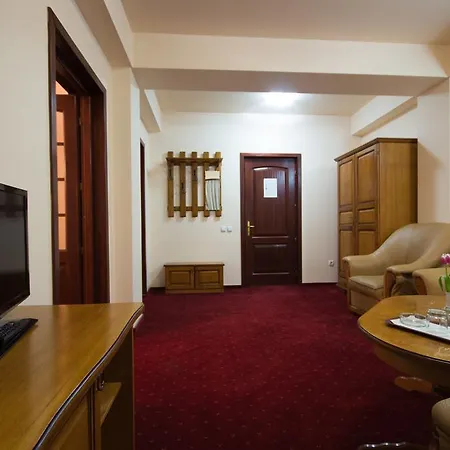 Dor De Munte 4* Sadova (Suceava)